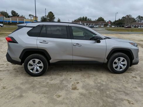 Used 2020 Toyota RAV4 LE image 3
