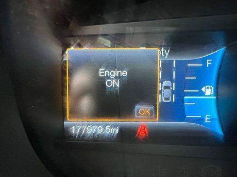 Used 2016 Ford Edge Titanium w/ Equipment Group 302A AWD/4WD image 26