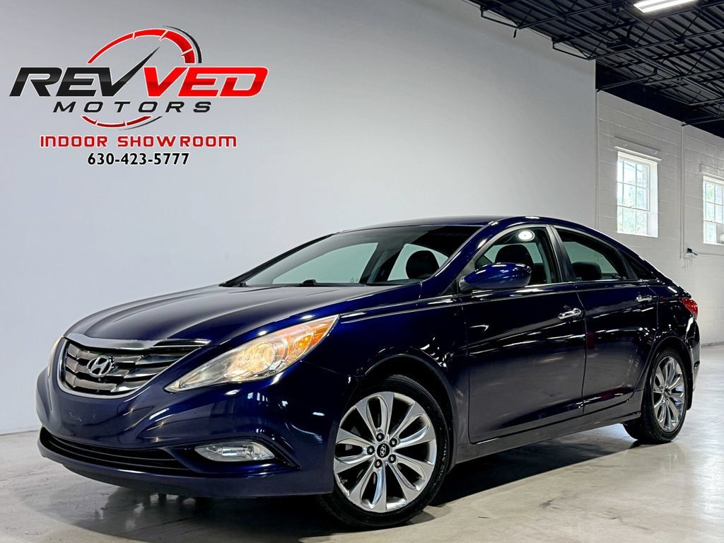 Used 2011 Hyundai Sonata SE FWD image 1