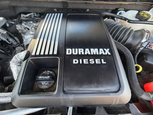 Used 2023 Chevrolet Tahoe RST w/ Luxury Package image 38