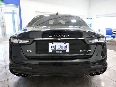 Used 2018 Maserati Quattroporte S GranSport Q4 AWD/4WD image 4