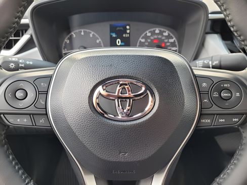 Certified 2025 Toyota Corolla SE image 25