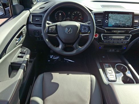 Used 2026 Honda Ridgeline Black Edition image 11