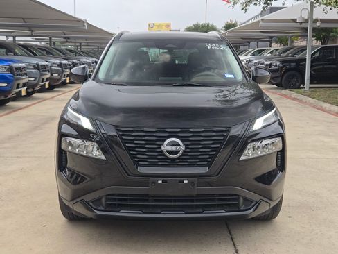 Used 2023 Nissan Rogue SV w/ SV Premium B Package FWD image 8
