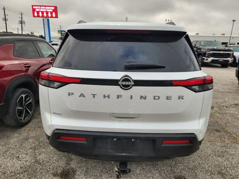 Used 2025 Nissan Pathfinder SV w/ Cargo Package FWD image 5