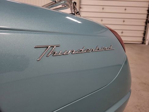 Used 2002 Ford Thunderbird image 9