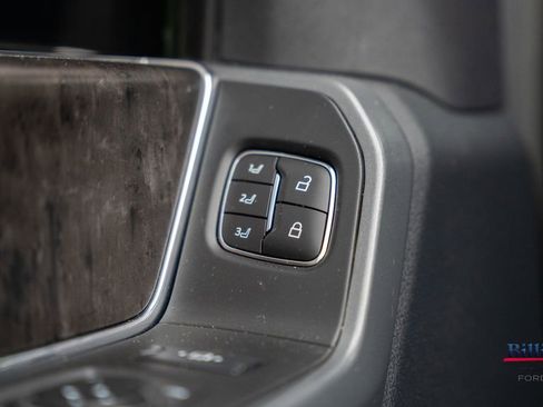 Certified 2024 Ford F250 Lariat w/ Lariat Ultimate Package image 9