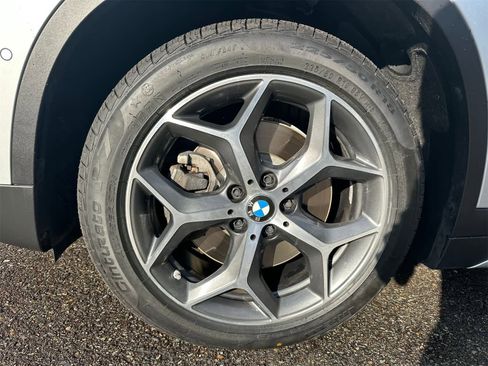 Used 2017 BMW X1 xDrive28i image 8
