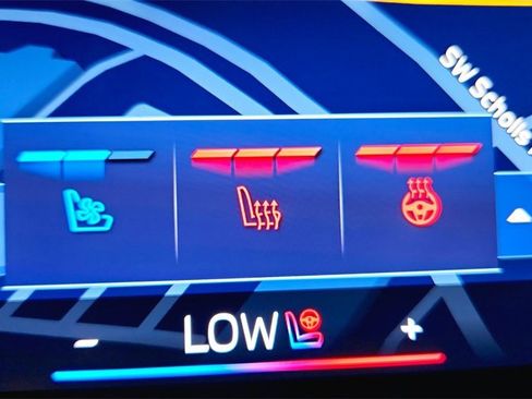 Used 2025 BMW X3 xDrive30i w/ Convenience Package image 39