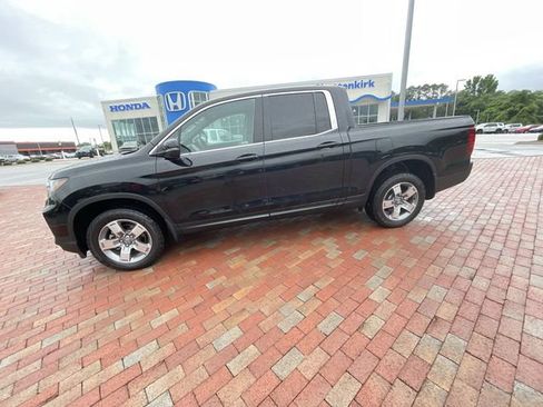 Certified 2025 Honda Ridgeline RTL image 29