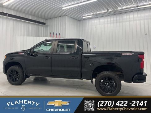 Used 2023 Chevrolet Silverado 1500 LT Trail Boss w/ Convenience Package II image 5