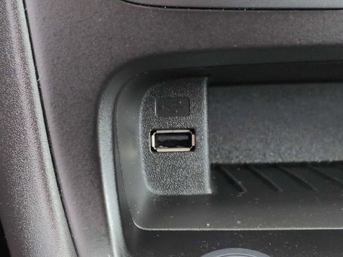 Used 2015 Ford Focus SE image 30