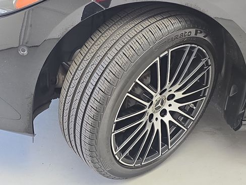 Certified 2024 Mercedes-Benz C 300 4MATIC Sedan image 32