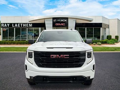 New 2026 GMC Sierra 1500 Elevation image 8