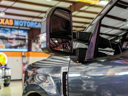 Used 2017 Ford F250 Lariat w/ Lariat Value Package image 40