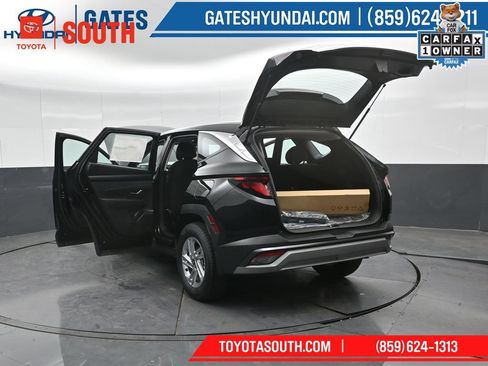Used 2025 Hyundai Tucson SE AWD/4WD image 53
