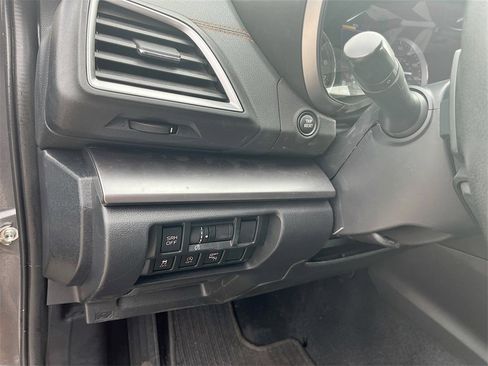 Used 2023 Subaru Crosstrek 2.5i Limited image 10