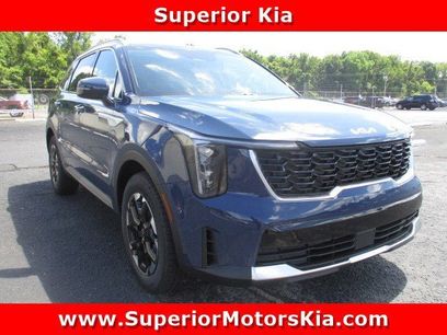 New 2025 Kia Sorento S w/ Panoramic Sunroof Package