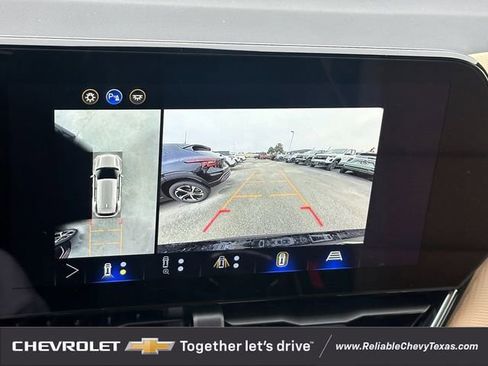 New 2026 Chevrolet Equinox ACTIV w/ Convenience Package III FWD image 18
