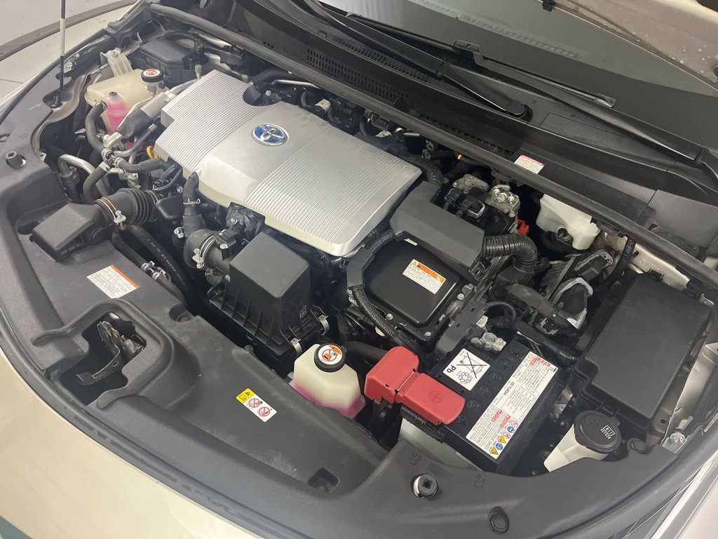 Used 2019 Toyota Prius Prime Plus FWD image 11