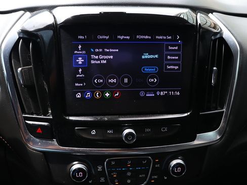 Used 2021 Chevrolet Traverse LT FWD image 50