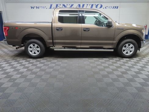 Used 2017 Ford F150 XLT AWD/4WD image 2