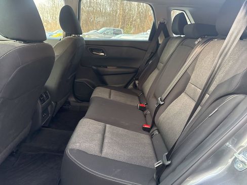 Used 2024 Nissan Rogue SV image 31