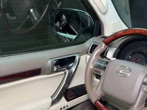 Used 2016 Lexus GX 460 image 29