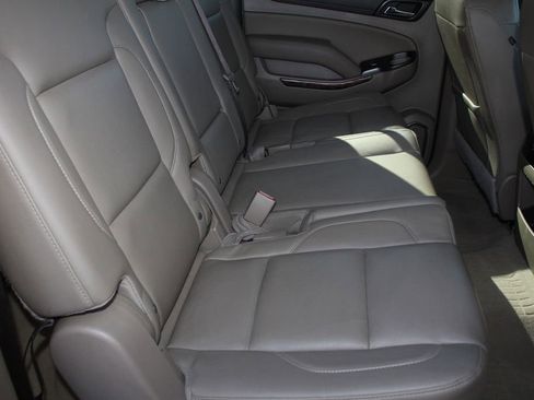 Used 2020 GMC Yukon XL SLT w/ Premium Edition image 26