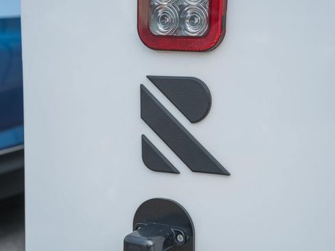 Used 2024 Chevrolet Express 3500 w/ Power Convenience Package RWD image 10