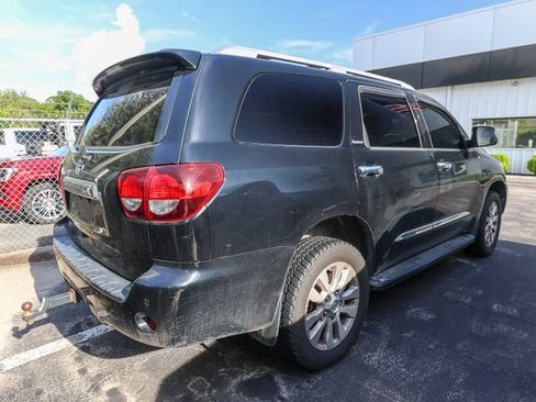 Used 2018 Toyota Sequoia Platinum AWD/4WD image 4