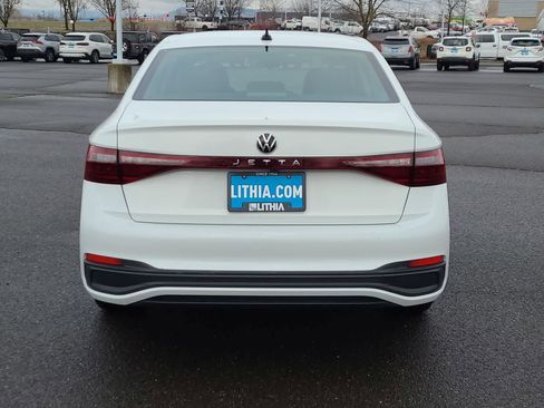 Used 2025 Volkswagen Jetta S image 13