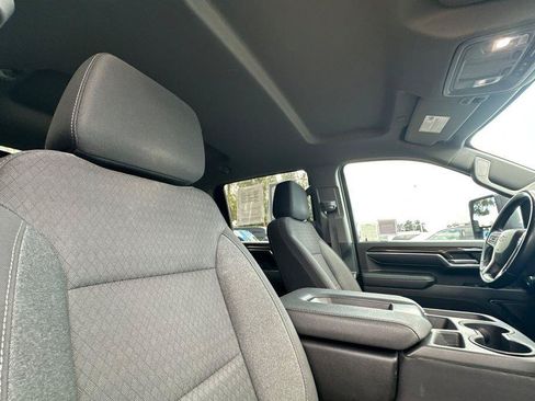 Used 2024 Chevrolet Silverado 2500 LT AWD/4WD image 16