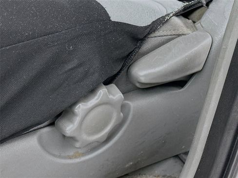 Used 2009 Toyota Tacoma DBL CAB 4WD LB AT image 18