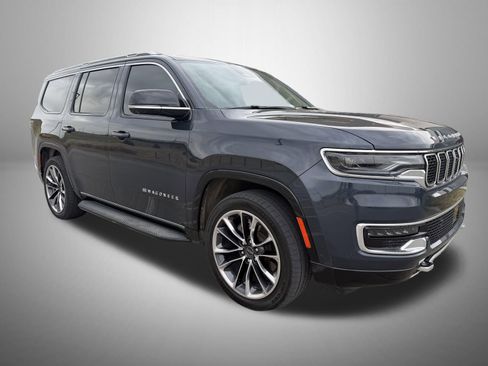 Used 2024 Jeep Wagoneer Series II w/ Convenience Group I image 2