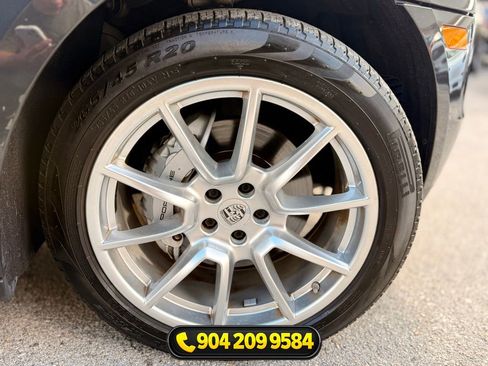 Used 2018 Porsche Macan S AWD/4WD image 17