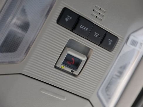 Certified 2025 Toyota RAV4 XLE image 25