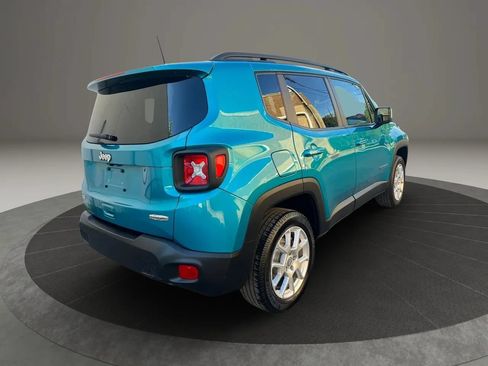 Used 2020 Jeep Renegade Latitude w/ Cold Weather Group AWD/4WD image 5