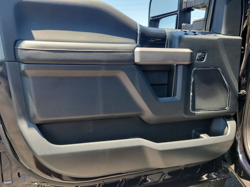 Used 2022 Ford F350 Platinum AWD/4WD image 15