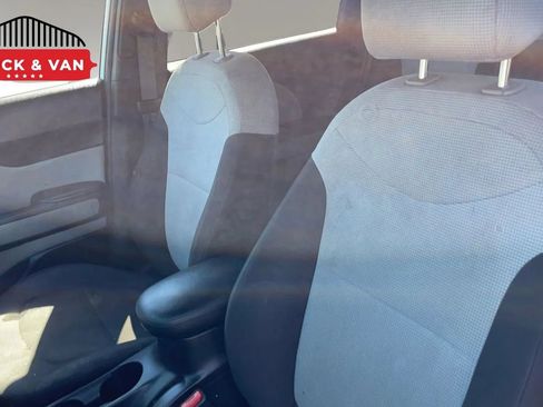 Used 2019 Kia Soul FWD image 27