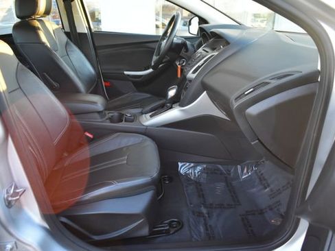 Used 2014 Ford Focus SE w/ Equipment Group 201A image 36