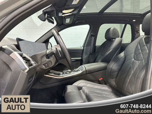 Certified 2025 BMW X5 xDrive40i w/ M Sport Package AWD/4WD image 13
