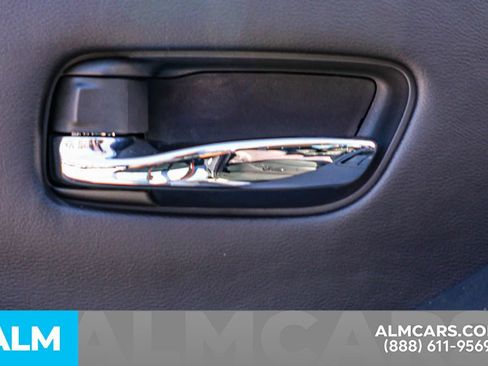 Certified 2025 Nissan Frontier SV image 50