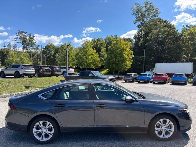 Used 2024 Honda Accord LX image 11