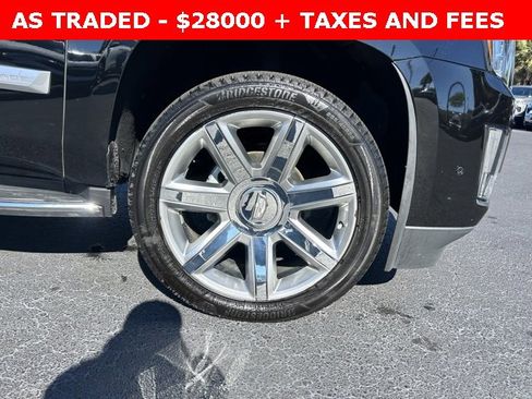 Used 2019 Cadillac Escalade Luxury image 8