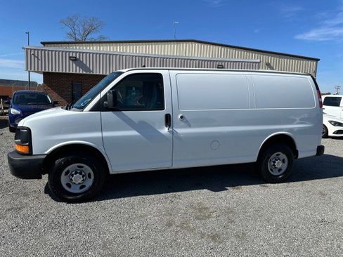 Used 2013 Chevrolet Express 2500 image 14