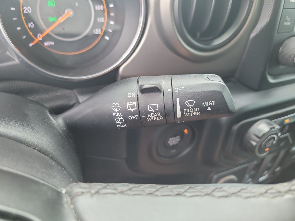Used 2019 Jeep Wrangler Sport w/ Quick Order Package 24S AWD/4WD image 29