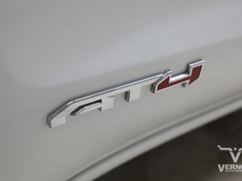 Used 2024 GMC Sierra 1500 AT4 w/ AT4 Premium Package AWD/4WD image 40