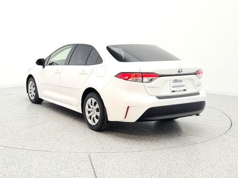 Used 2024 Toyota Corolla LE FWD image 7