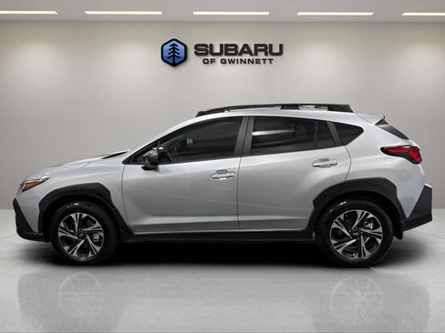 Certified 2025 Subaru Crosstrek 2.5i Premium AWD/4WD image 2